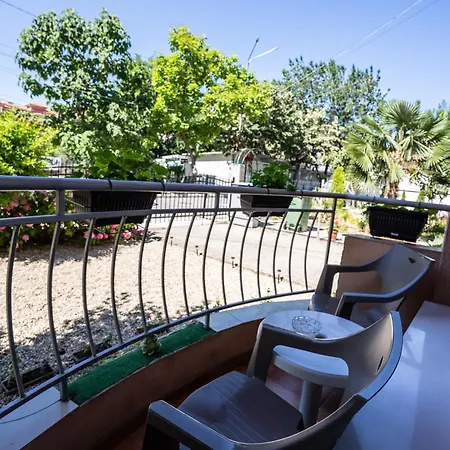 Ar Luxury Apartment