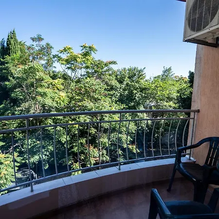 Ar Luxury Apartman *