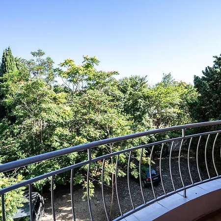 Ar Luxury Apartman Ravda