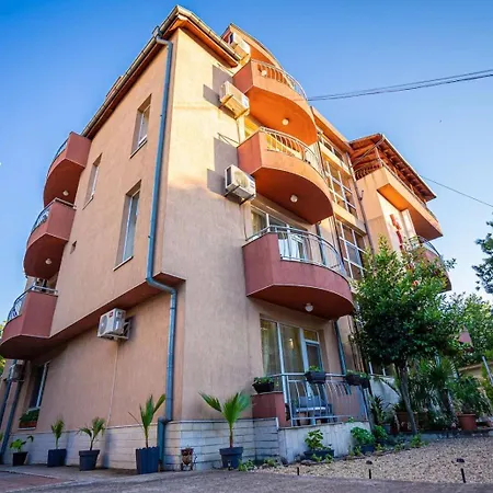 Ar Luxury Apartman *