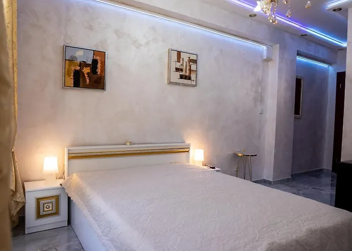 Ar Luxury アパート *