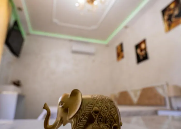 Ar Luxury * ラヴダ