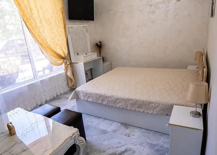 Ar Luxury アパート