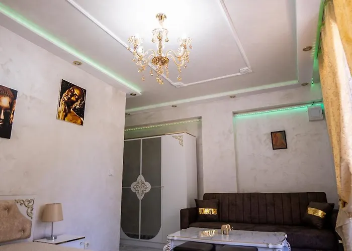 Ar Luxury アパート *