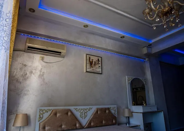 Ar Luxury アパート