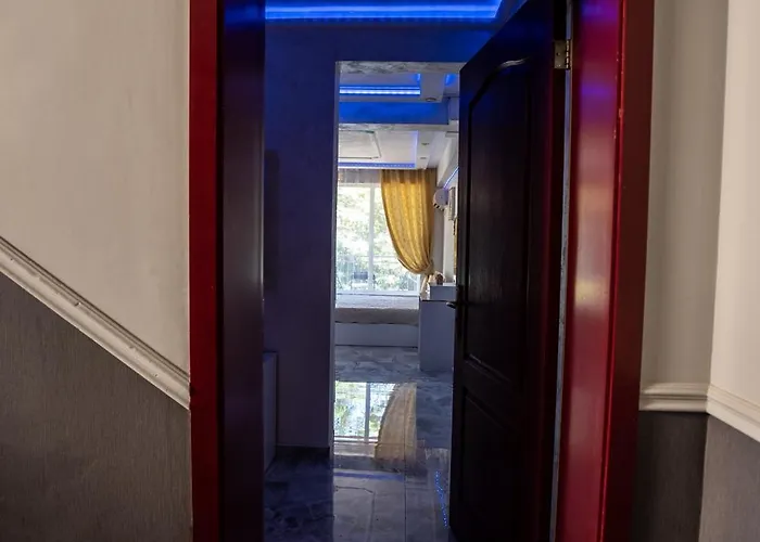 Ar Luxury アパート ラヴダ