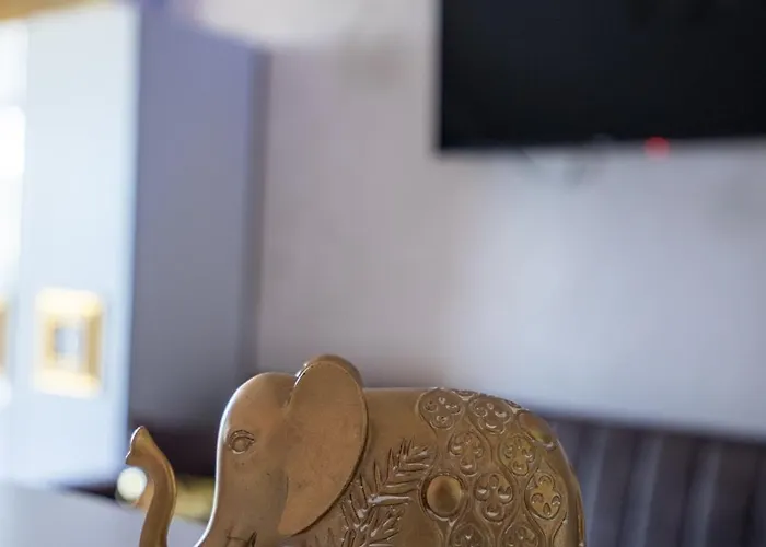 Ar Luxury アパート ラヴダ