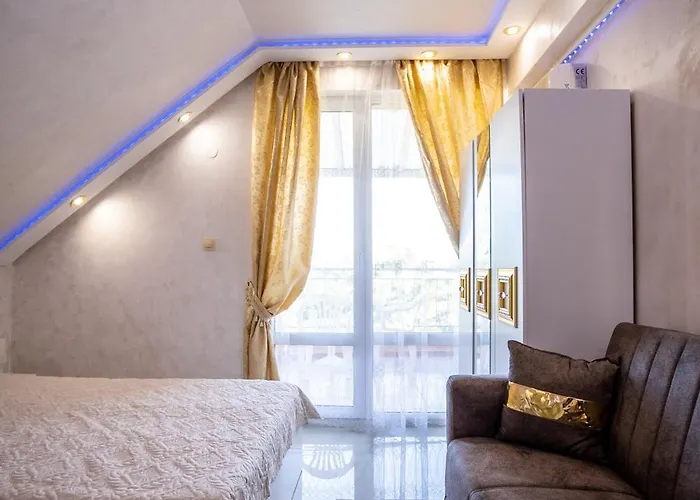 アパート Ar Luxury